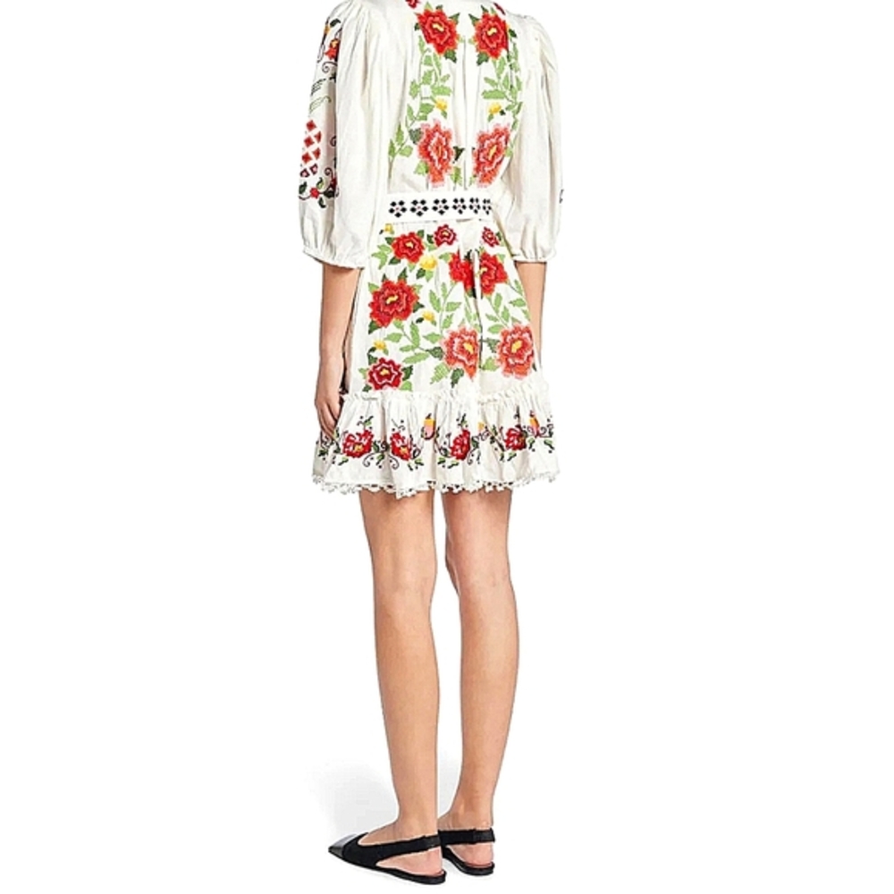 Embroidered dress Anthropology size Large
